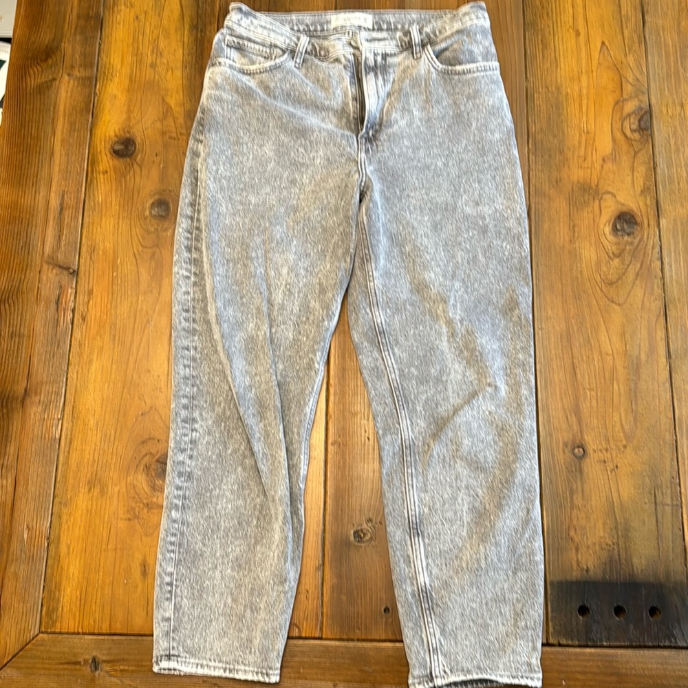 Abercrombie & Fitch The Mom High Rise